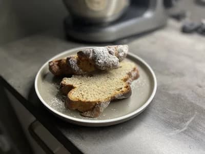 Celozrnná vánočka s ořechy - vláčná a voňavá