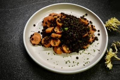 Černá čočka s mrkví - příloha nebo hlavní chod?