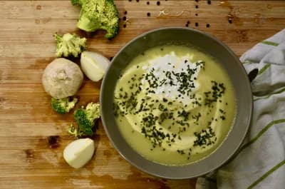 Zeleninová polévka s brokolicí